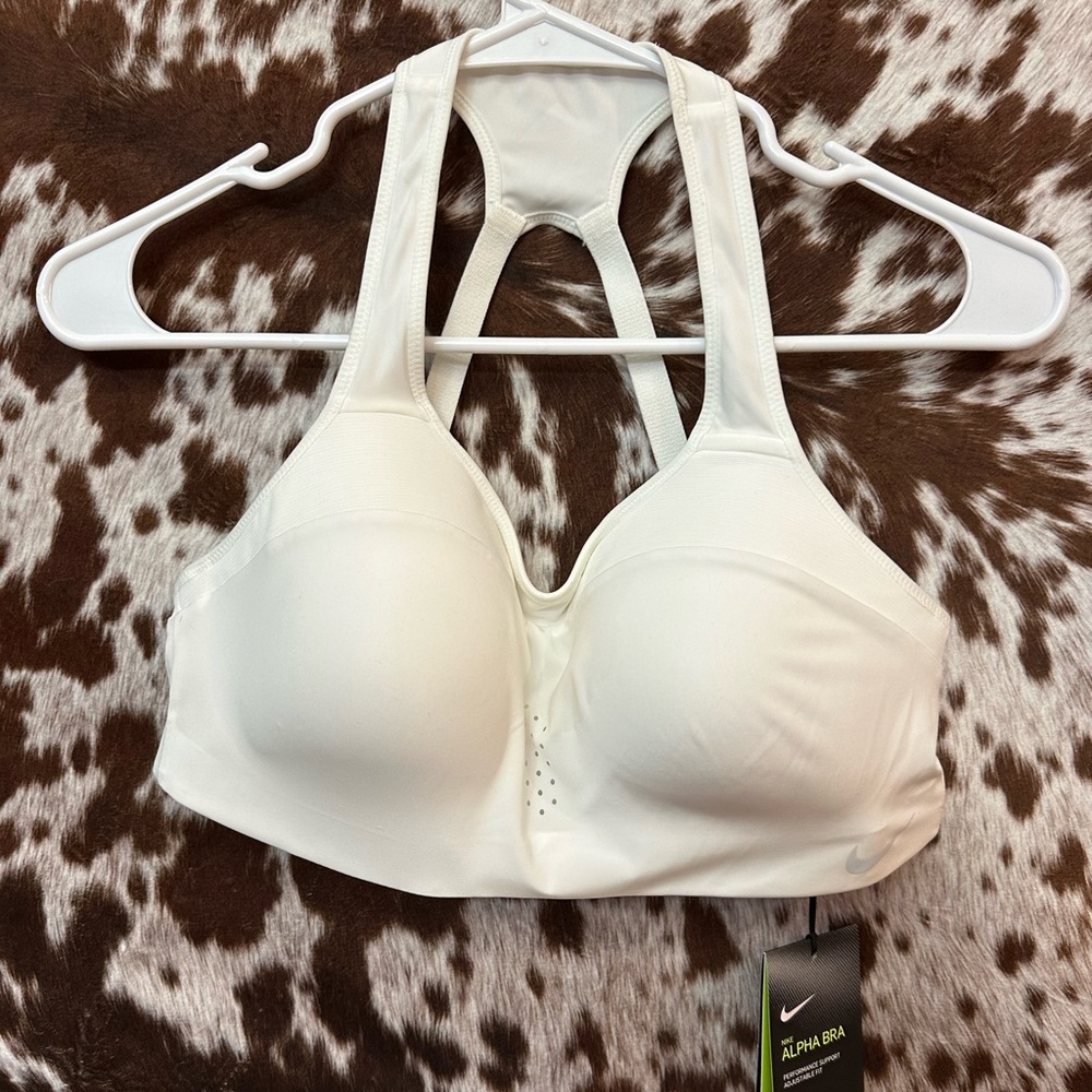 Nike- NWT Alpha bra sports bra size medium white.